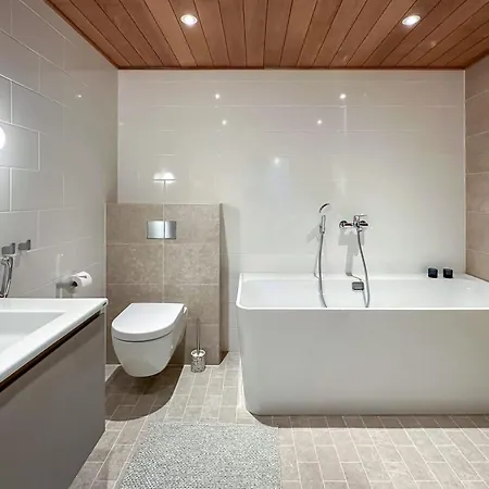 Ocean In Kuningatarranta Apartman