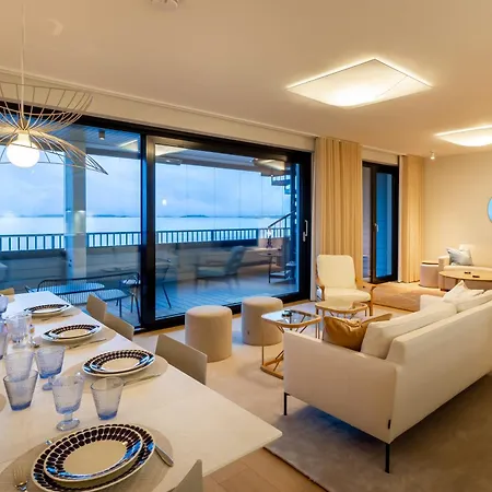 Ocean In Kuningatarranta Apartman